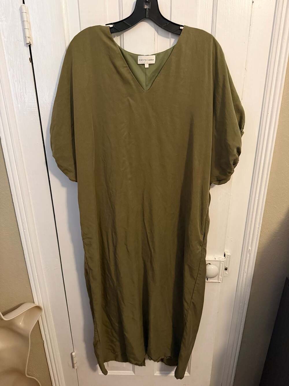 Entro Olive Green Tencel V-Neck Midi Dress with Puffed Sleeves Size Medium